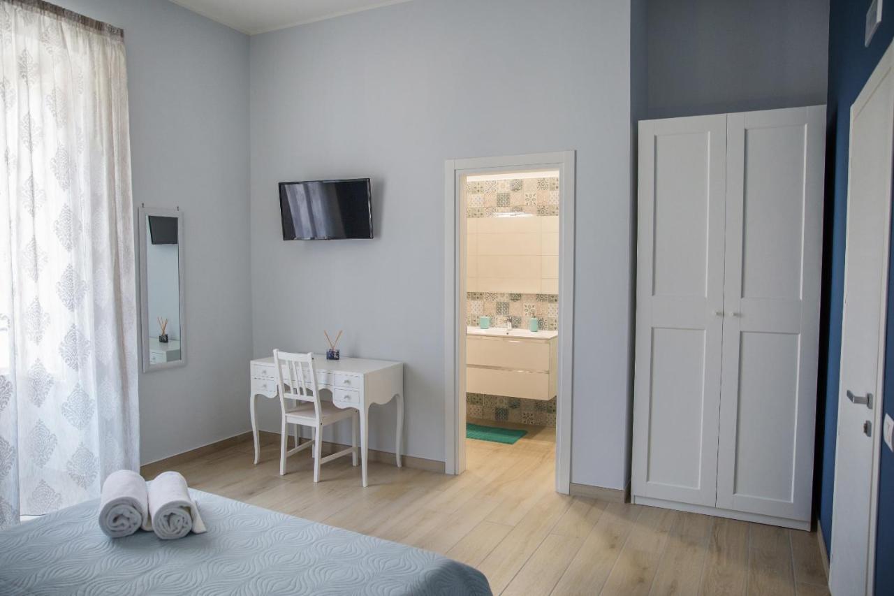 Gleda Rooms Deluxe Помпей Екстериор снимка