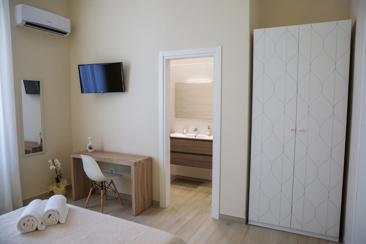 Gleda Rooms Deluxe Помпей Екстериор снимка