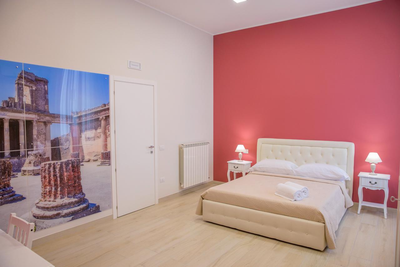 Gleda Rooms Deluxe Помпей Екстериор снимка